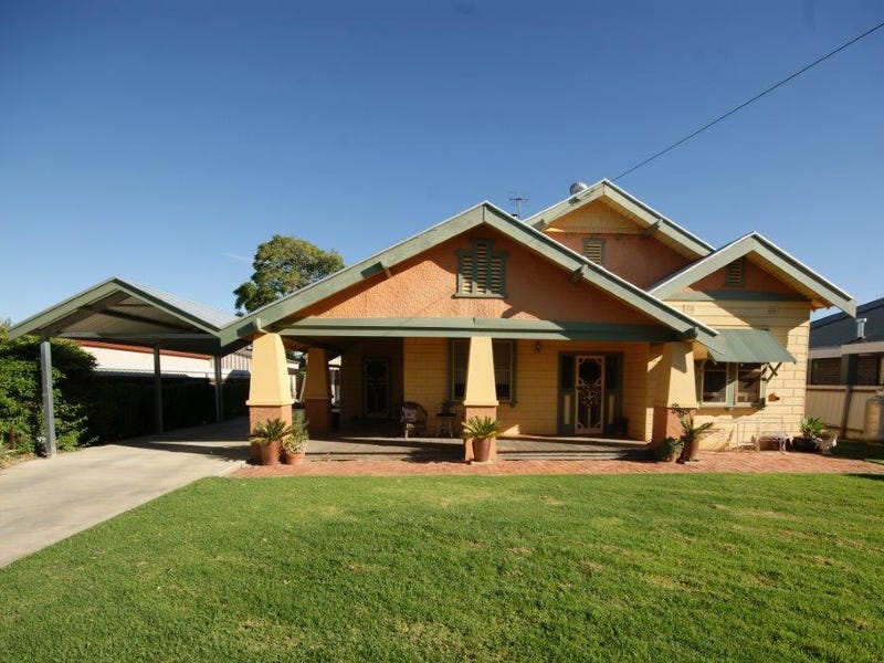 92 Junction Street, Deniliquin, NSW 2710