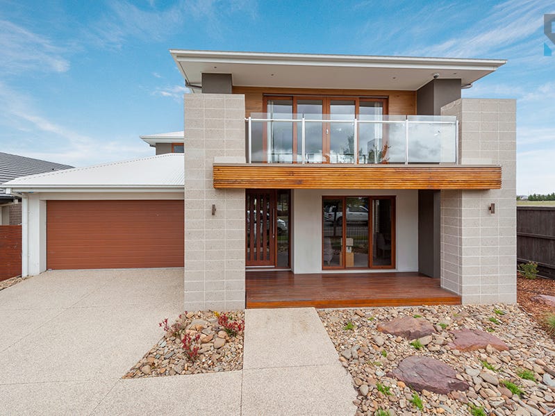 15 Greenvale Gardens Boulevard, Greenvale, VIC 3059