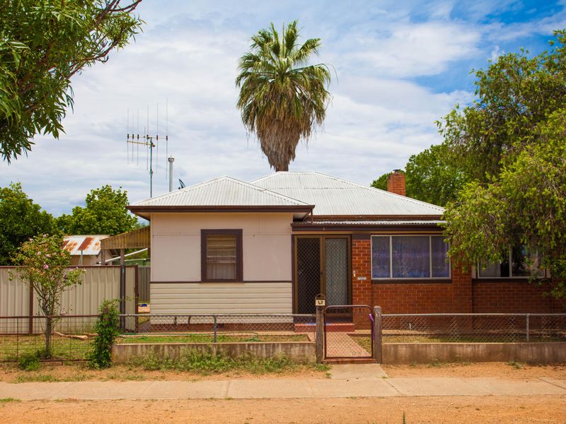 43 Lee Street, Wellington, NSW 2820 Property Details