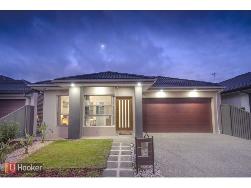 7 Strident Road, Craigieburn, VIC 3064 - realestate.com.au