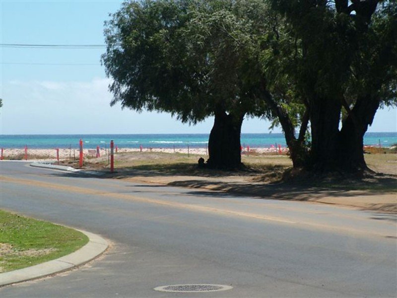 7 Elmore Road, Quindalup, WA 6281 Property Details