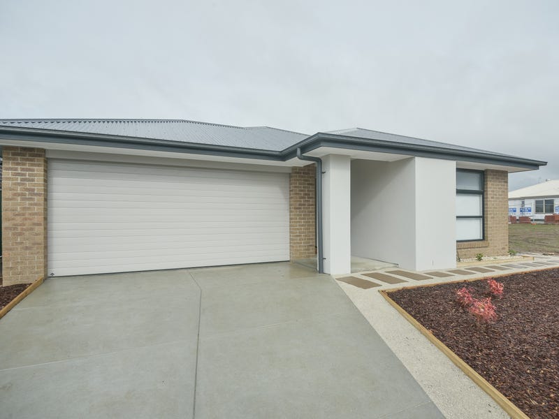 29 Cinnamon Drive, Lake Gardens, VIC 3355