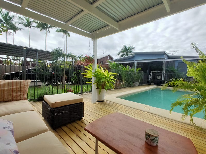 15 Buccaneer Street, South Mission Beach, QLD 4852