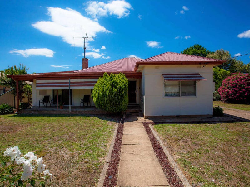 4 Ford Street, Wellington, NSW 2820 Property Details