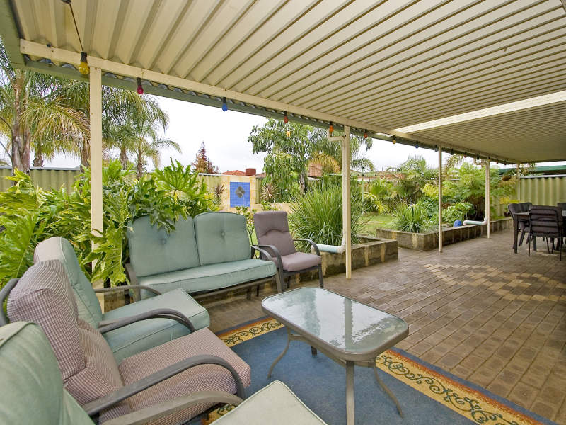 37 Woodleigh Gardens, Ballajura, WA 6066