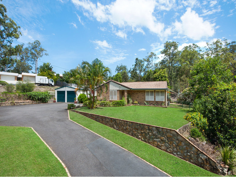 35 Beech Drive, Cashmere, QLD 4500