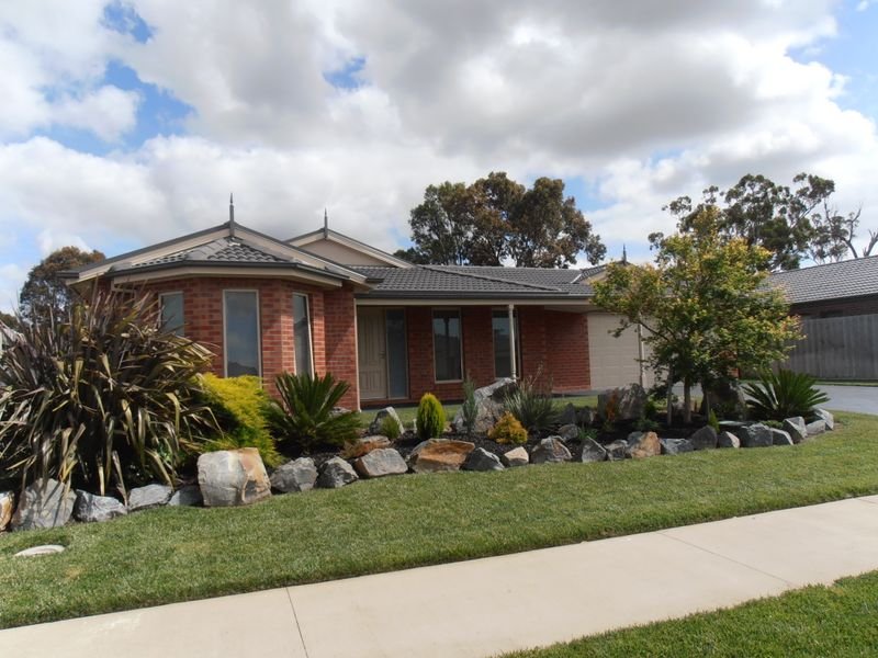 87 Gatehouse Drive Eastwood, Bairnsdale, Vic 3875 Property Details