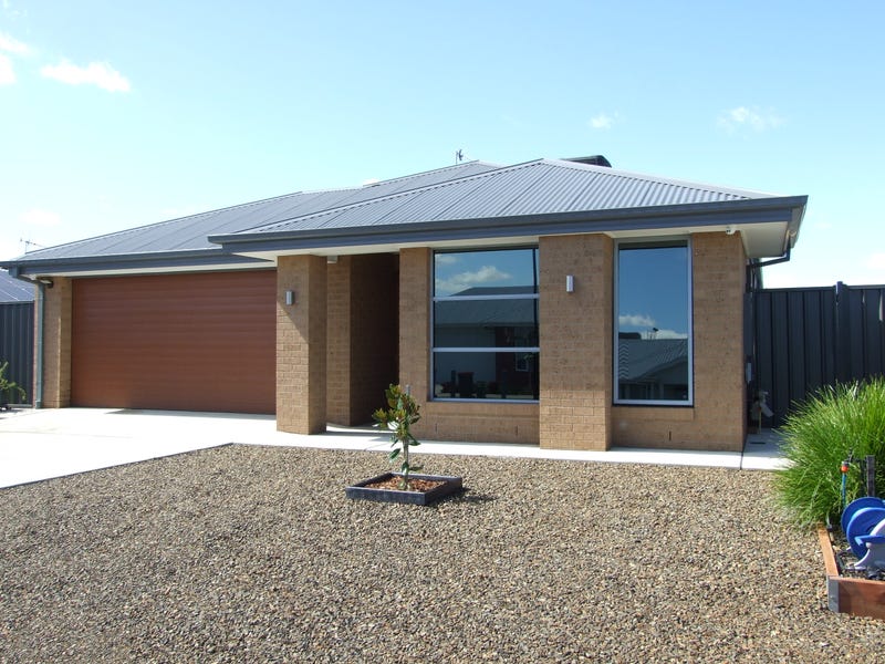 15 Rivertown Grove, Cobram, Vic 3644 House for Sale