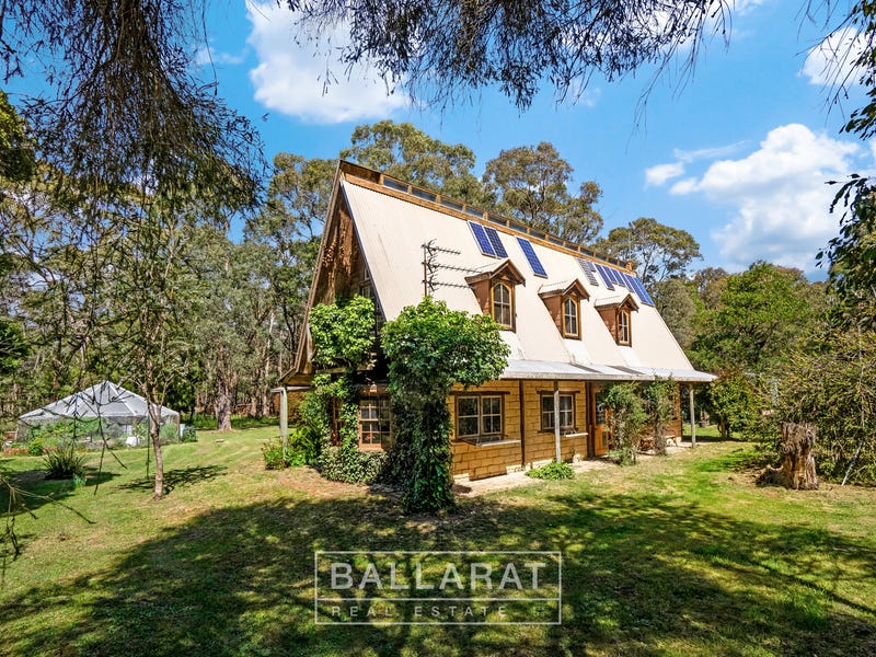 107 Wades Lane, Ross Creek, VIC 3351