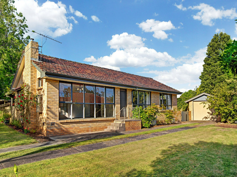 61 Armstrong Road, Heathmont, VIC 3135