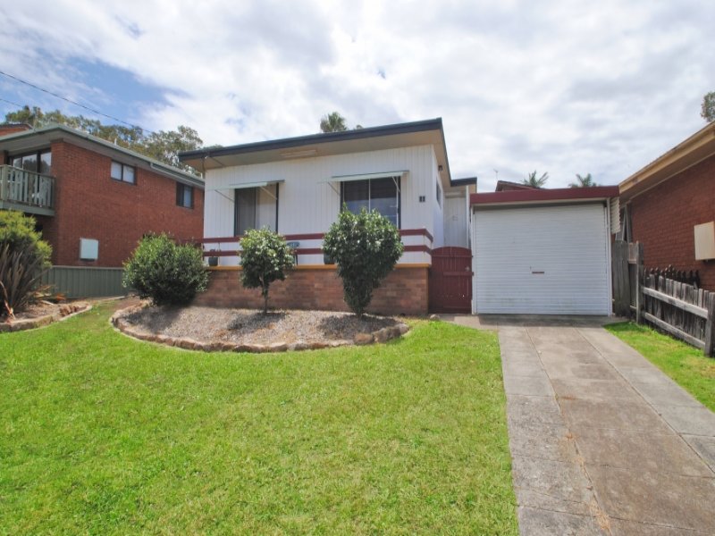11 Leslie Avenue, Gorokan, NSW 2263