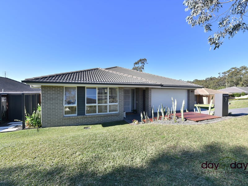 7 Crestview Street, Fletcher, NSW 2287