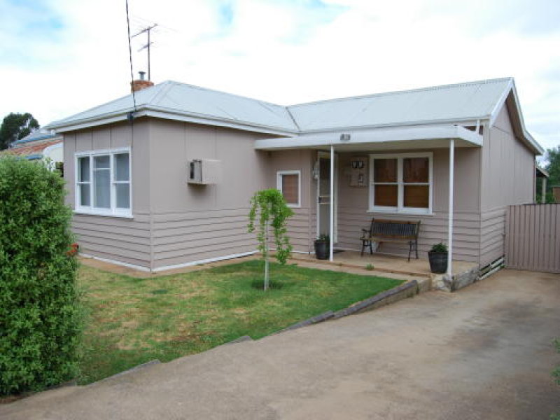 30 Fisher Street, Stawell, VIC 3380