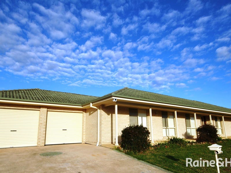 30 Burradoo Cres, Nowra, NSW 2541