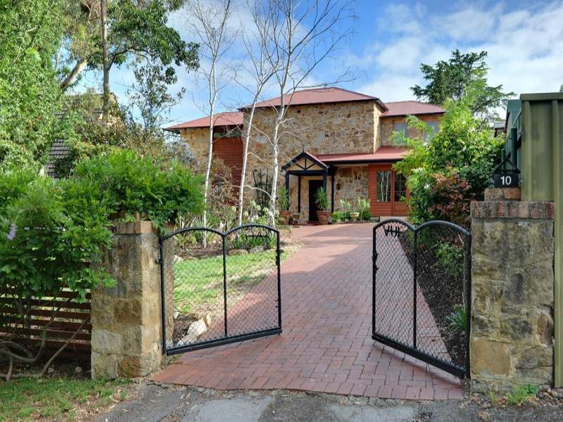 10 Pine Grove, Belair, SA 5052