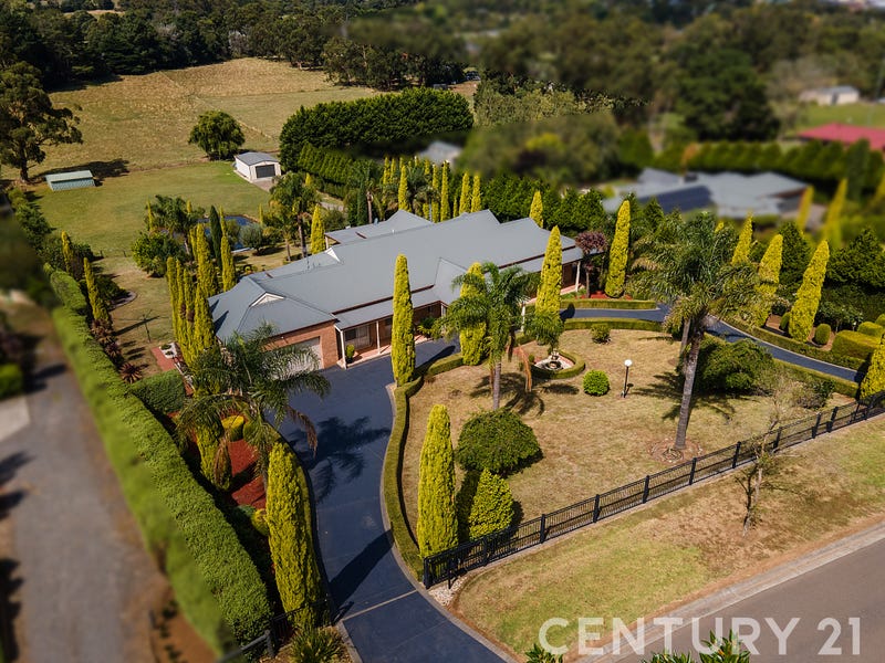 16 Millennium Court, Drouin, Vic 3818 House for Sale