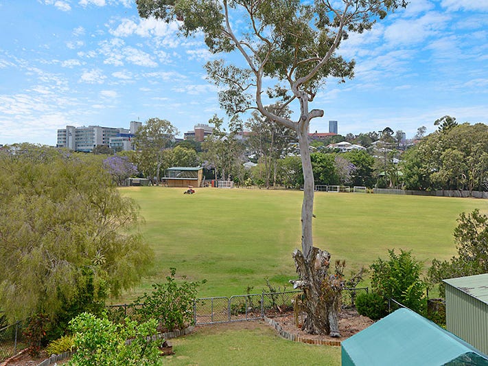 73 Gould Road, Herston, Qld 4006 Property Details