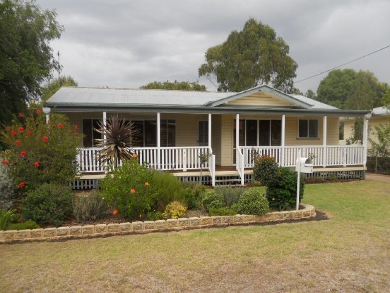 6 Fryar Street, Pittsworth, QLD 4356