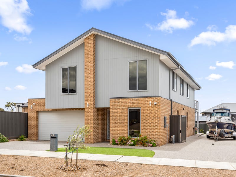 24 Hilltop Drive, Curlewis, Vic 3222 House for Sale