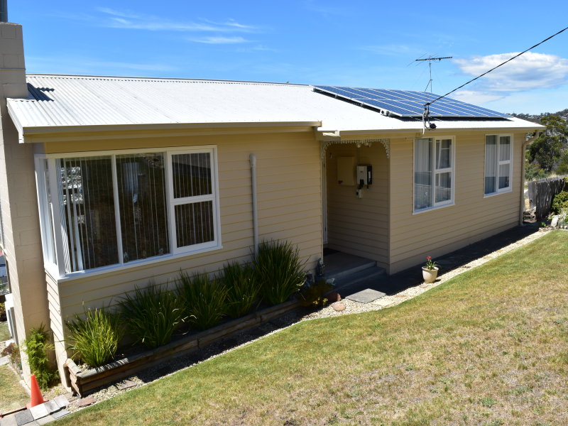 6 Surada Place, Glenorchy, Tas 7010 - Property Details