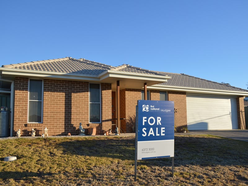 90 White Circle, Mudgee, NSW 2850 Property Details