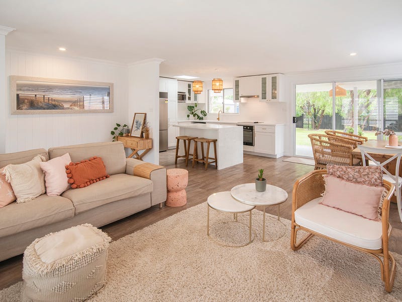 127 Gifford Road, Dunsborough, WA 6281