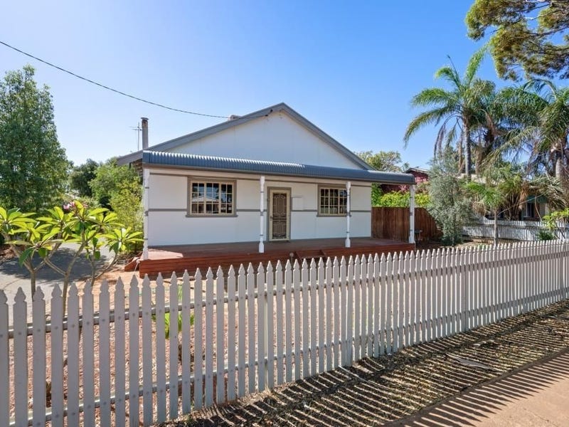 90 Killarney Street, Hannans, WA 6430 Property Details