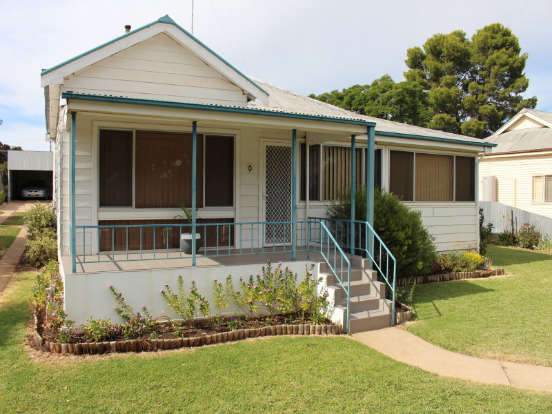 12 Mallee Street, Leeton, NSW 2705