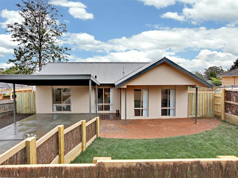 53 Balmoral Street, Kilsyth, Vic 3137 Property Details