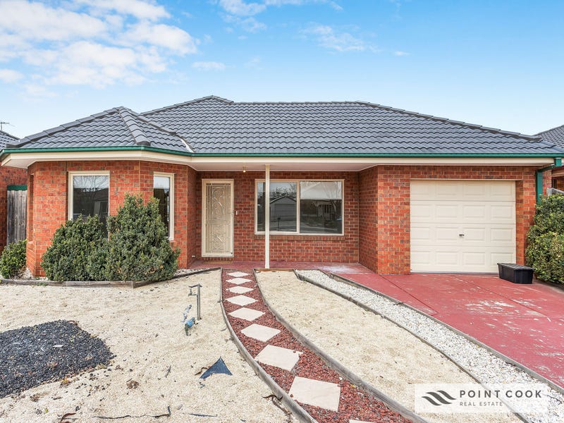 30 Whistler Cres, Point Cook, VIC 3030