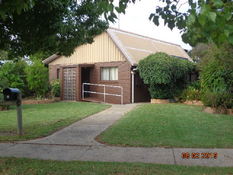 360 Poictiers Street, Deniliquin, NSW 2710