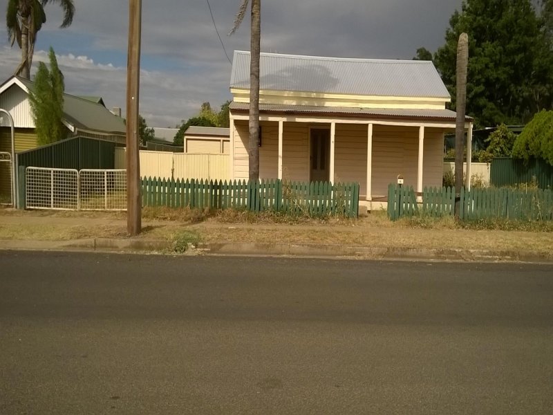 11 Munnell Street, Gulargambone, NSW 2828