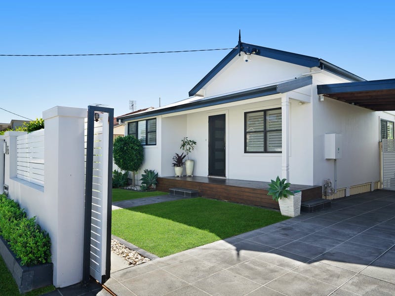 16 Harle Street, Hamilton South, NSW 2303