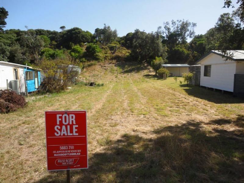 77 Pandora Avenue, Venus Bay, VIC 3956