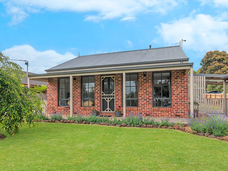 41 Clarke Street, Koroit, Vic 3282 Property Details