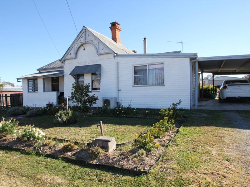 116 Miles Street, Tenterfield, NSW 2372 Property Details