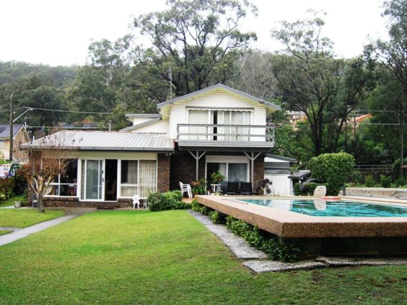 257 Avoca Drive, Green Point, NSW 2251