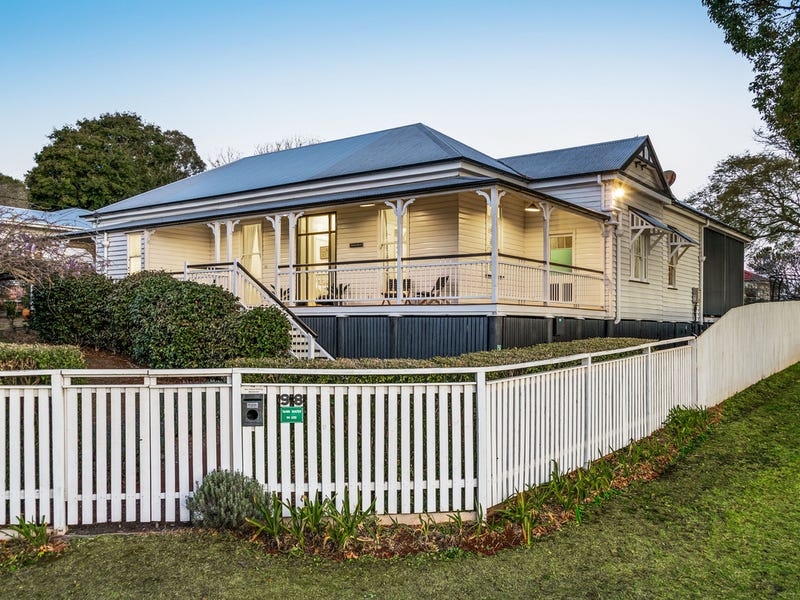 98 Jellicoe Street, North Toowoomba, QLD 4350