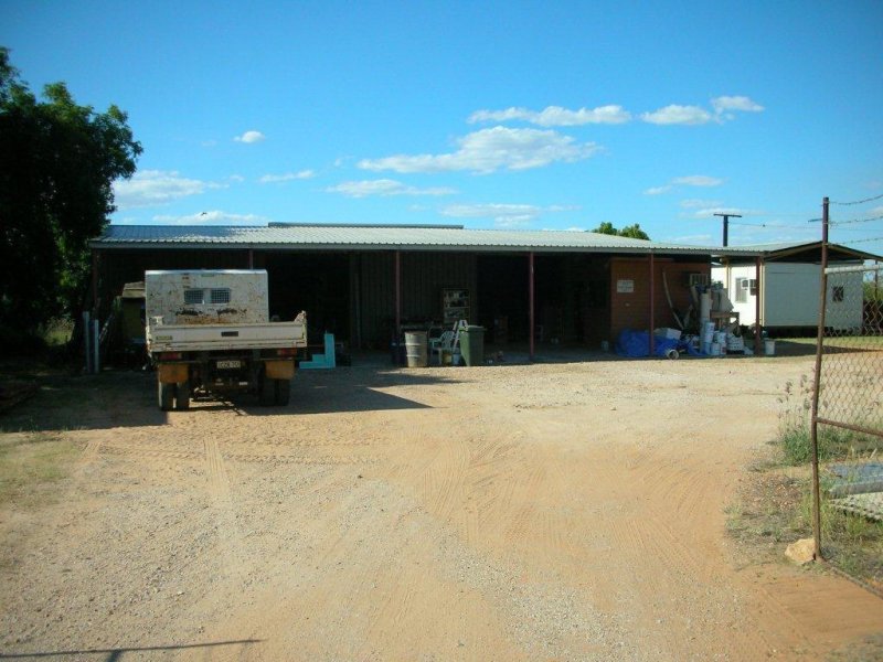 18 Bell Road, Fitzroy Crossing, WA 6765