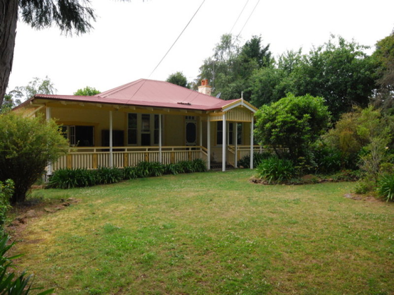 77 Mort Street, Katoomba, NSW 2780 Property Details
