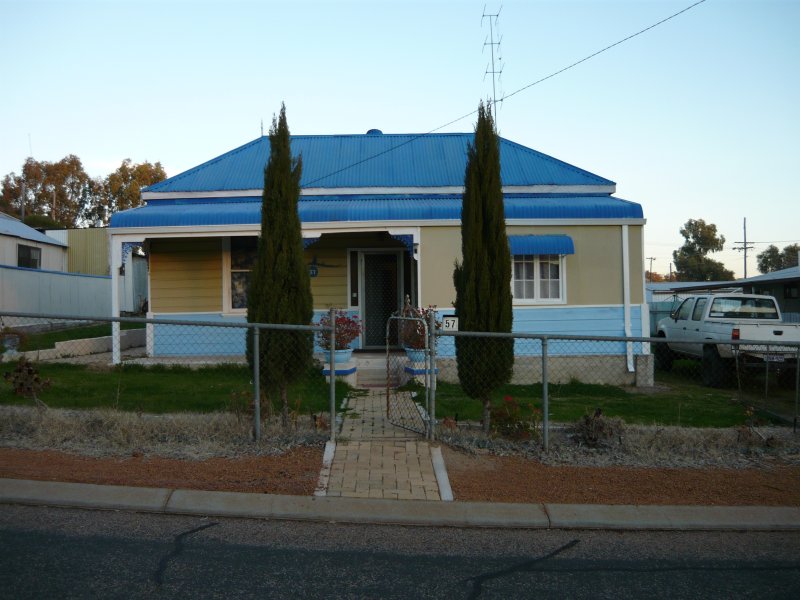 57 Lockyer Ave, Northam, WA 6401 Property Details