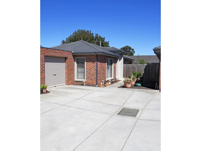Unit 3, 38 Orion Street, Sebastopol, Vic 3356 Property Details