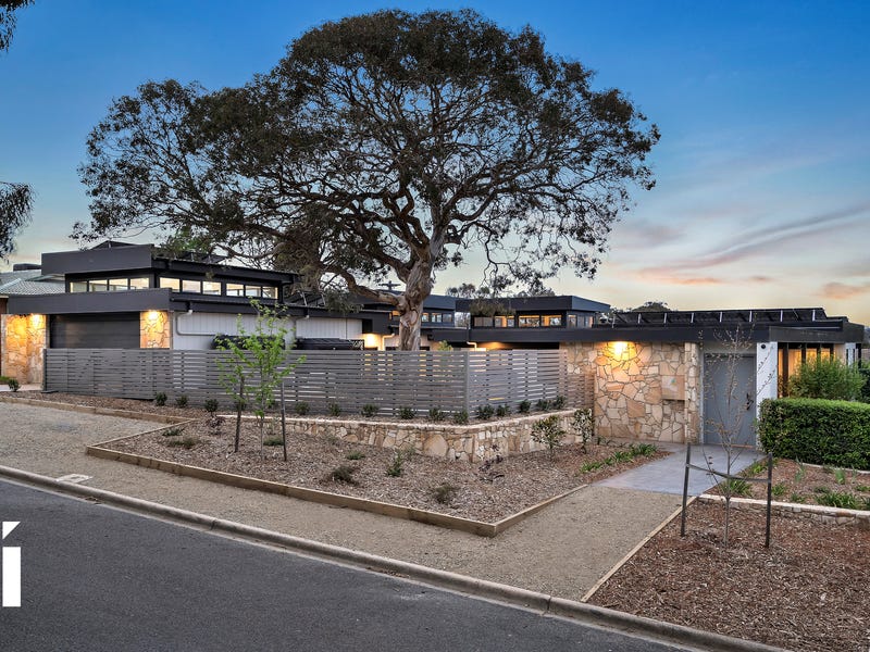 2 Whitham Place, Pearce, ACT 2607 Property Details