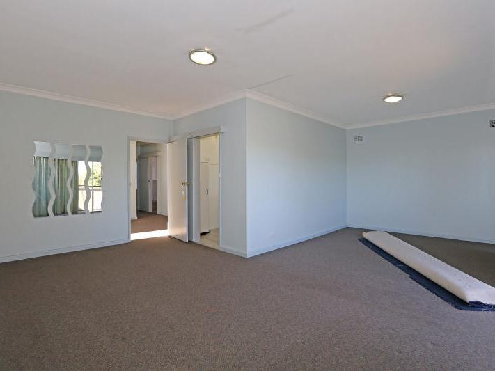 3/12 East Market Street, Richmond, NSW 2753