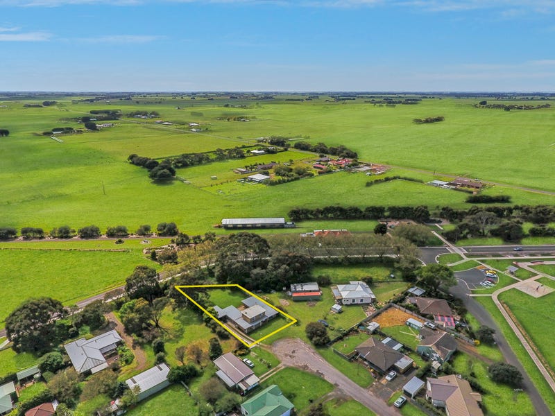 34 Station Street, Koroit, Vic 3282 Property Details