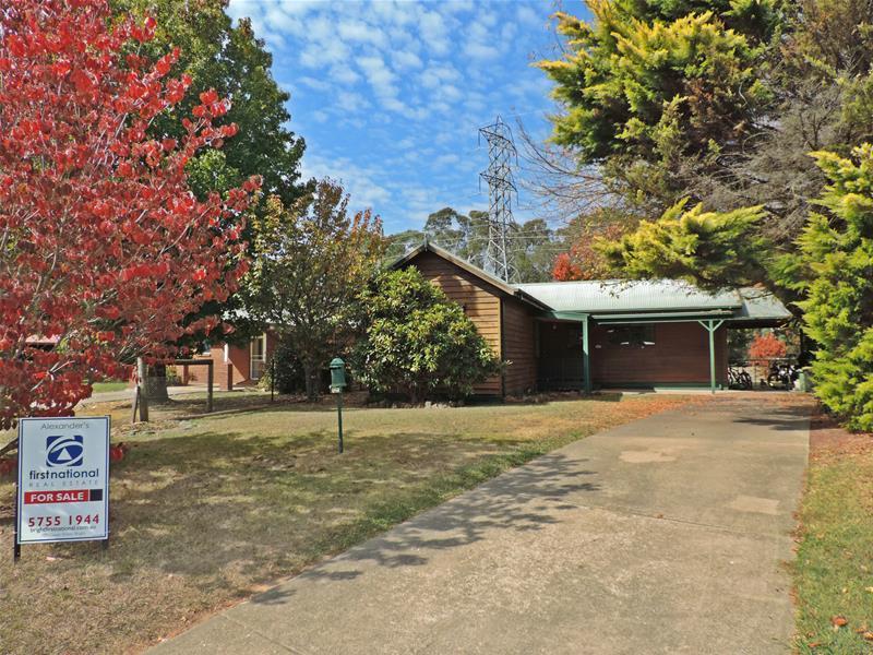 14 Lumley Drive, Bright, Vic 3741 Property Details