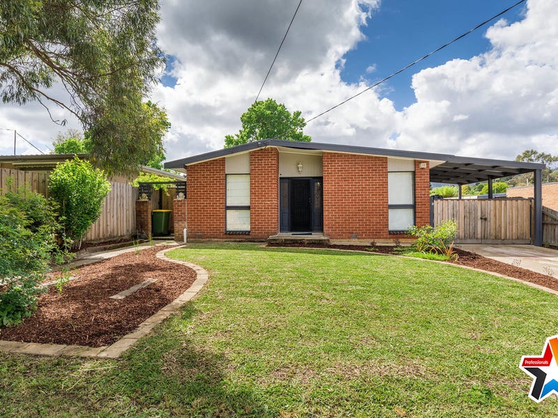 2 Pembroke Road, Mooroolbark, Vic 3138 Property Details