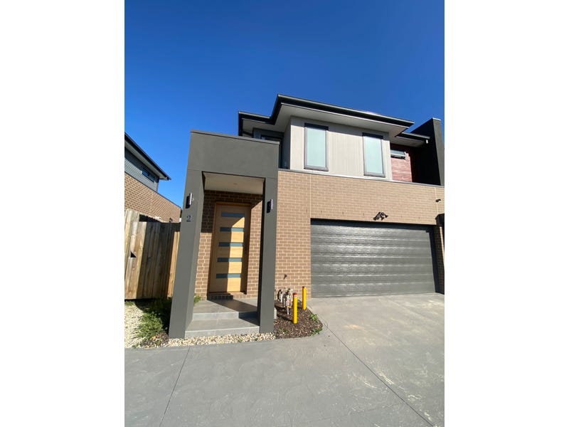 2/9 Deschamps Street, Lilydale, Vic 3140 Townhouse for Sale
