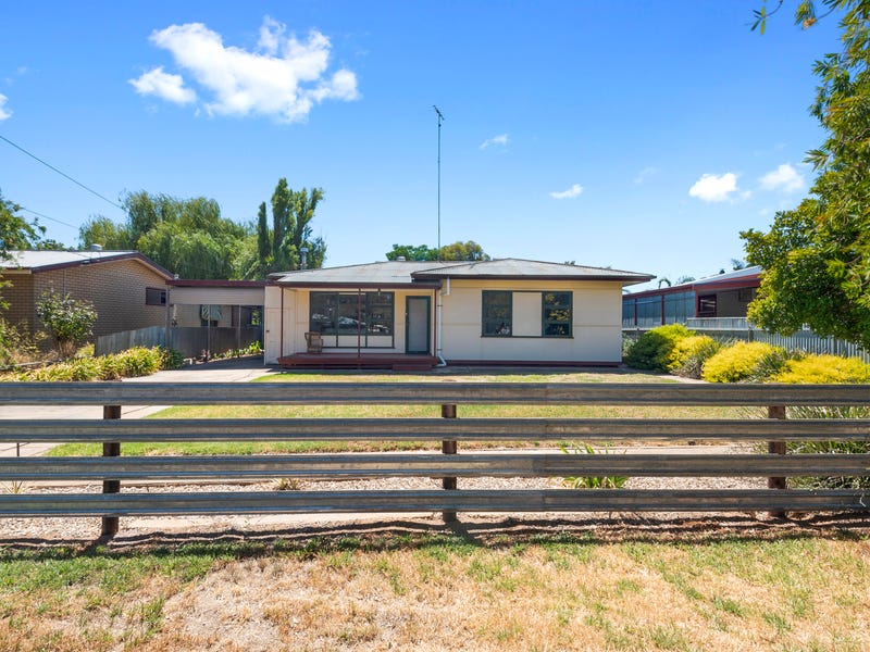 8 Melrose Avenue, Clare, SA 5453 House for Sale