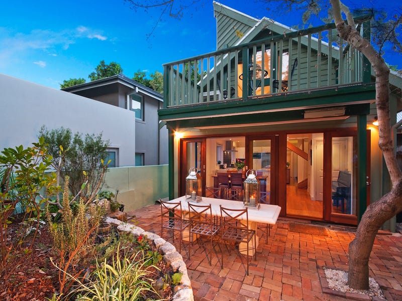 Houses for Rent in Lower North Shore, NSW